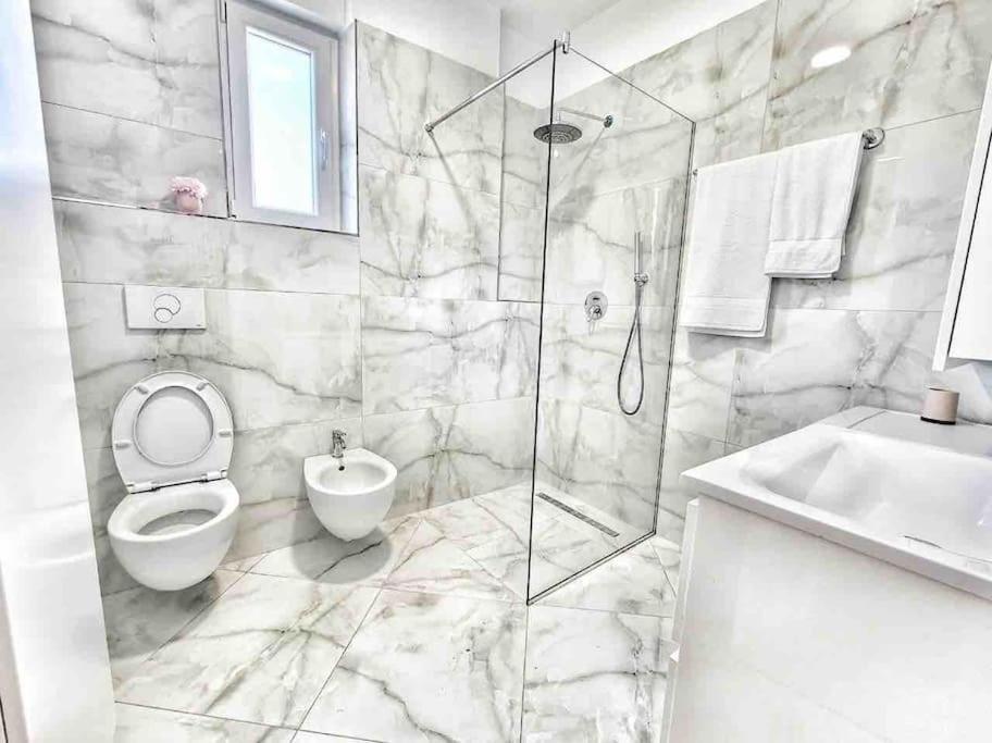 53° Bs Skanderbeg City Center Comfort Тирана Экстерьер фото