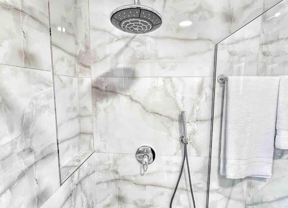53° Bs Skanderbeg City Center Comfort Тирана Экстерьер фото